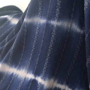 един метър по-високо качество нагъната тъкан тибетски синьо и бяла вратовръзка багрене на плат Риза блуза, шал, рокля роба завеса памучен плат
