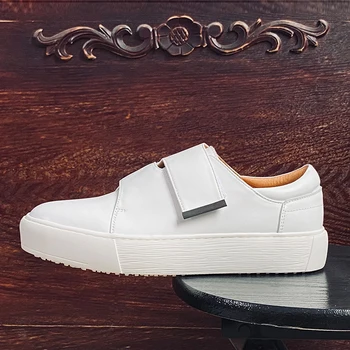 Пролетно-лятна нова стилна малка бяла обувки с появата на ластика, Универсална градинска ежедневни кожени обувки на равна подметка, модни голяма мъжки обувки